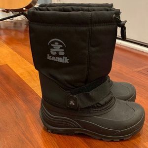 Kamik boys snot boots size 2